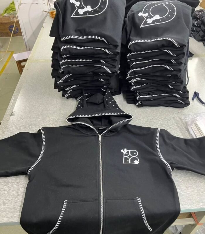 Fleece-Lined Zip-Up Hoodie (Black)